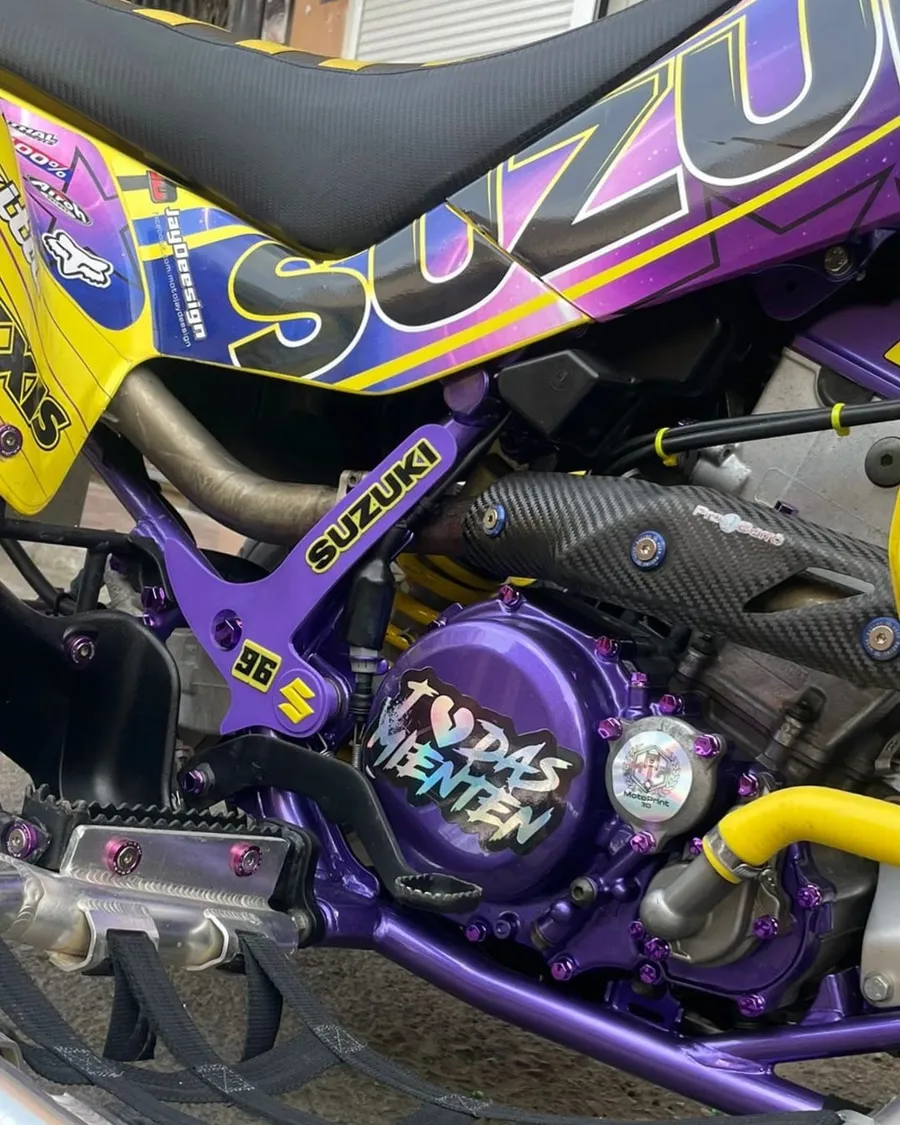 Protecciones a medida Suzuki, impreso en 3D por iPrintex — foto 1 de 4