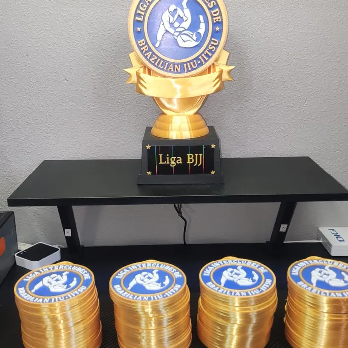 Trofeos y medallas — Liga Interclubes de BJJ, impreso en 3D